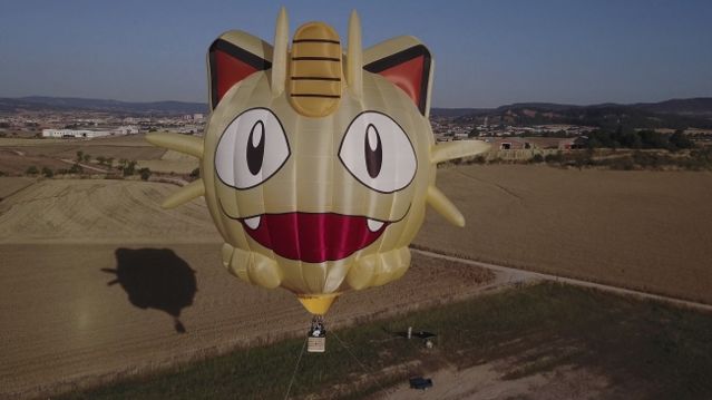 《精靈寶可夢》經典反派火箭隊「喵喵熱氣球」入侵佐賀縣上空 目標徵收 1000 萬名隊員