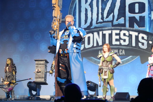 扮演《魔獸世界》豺狼人霍格的玩家奪 2017 BlizzCon Cosplay 大賽冠軍