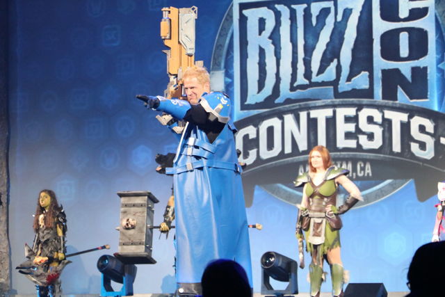 扮演《魔獸世界》豺狼人霍格的玩家奪 2017 BlizzCon Cosplay 大賽冠軍