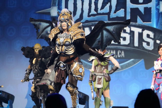 扮演《魔獸世界》豺狼人霍格的玩家奪 2017 BlizzCon Cosplay 大賽冠軍