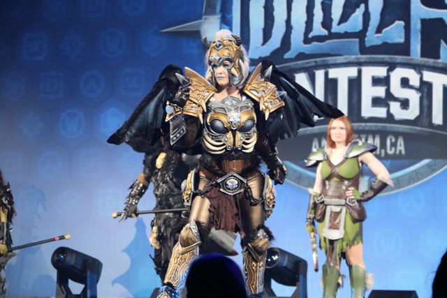 扮演《魔獸世界》豺狼人霍格的玩家奪 2017 BlizzCon Cosplay 大賽冠軍