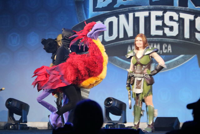 扮演《魔獸世界》豺狼人霍格的玩家奪 2017 BlizzCon Cosplay 大賽冠軍