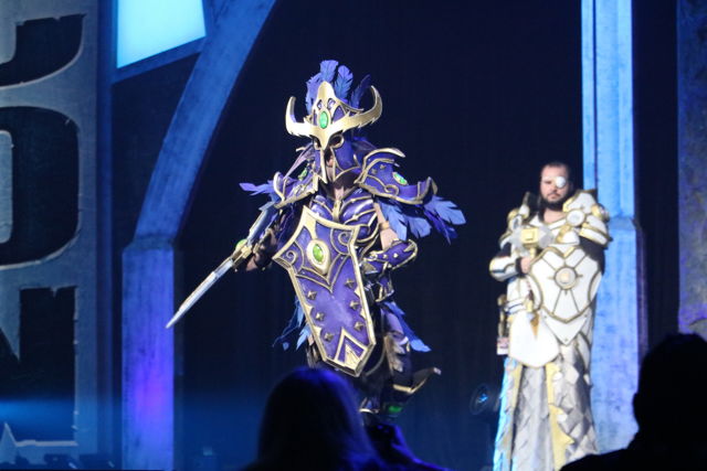 扮演《魔獸世界》豺狼人霍格的玩家奪 2017 BlizzCon Cosplay 大賽冠軍