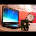 500G 的 2.5 吋硬碟與 M70 筆記型電腦