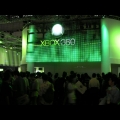 展出攤位核心的 Xbox 360 圓形劇院舞台